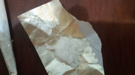 Bakıda “Topuş” və “Paşa” ələ keçdi: Saxta pul, silah, narkotik - FOTO 