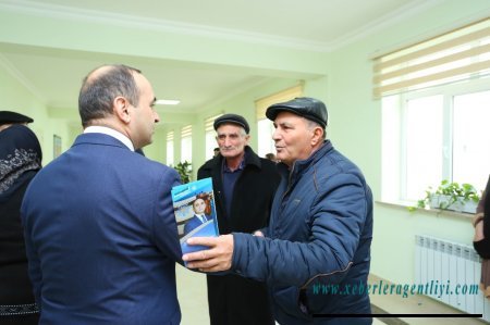 Yanvarın 21-də 120 saylı Cəbrayıl-Qubadlı seçki dairəsindən YAP-ın deputatlığa namizədi Ceyhun Məmmədov Qaradağ rayonu Qobu 1 və Qobu 2 yaşayış kompleksində Cəbrayıldan olan məcburi köçkünlərin evində olub, həyətlərdə onlarla görüşüb