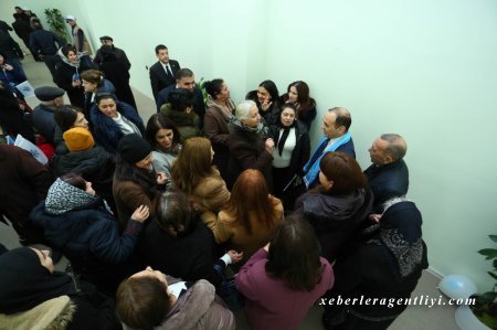 Yanvarın 21-də 120 saylı Cəbrayıl-Qubadlı seçki dairəsindən YAP-ın deputatlığa namizədi Ceyhun Məmmədov Qaradağ rayonu Qobu 1 və Qobu 2 yaşayış kompleksində Cəbrayıldan olan məcburi köçkünlərin evində olub, həyətlərdə onlarla görüşüb