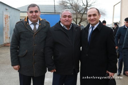 YAP-ın 120 saylı Cəbrayıl-Qubadlı seçki dairəsindən deputatlığa namizədi Ceyhun Valeh oğlu Məmmədov Yeni Suraxanıda məskunlaşan Cəbrayıldan olan məcburi  köçkünlərin evində olub, həyətlərdə onlarla görüşüb