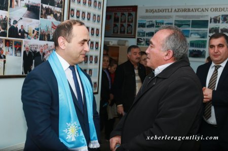 YAP-ın 120 saylı Cəbrayıl-Qubadlı seçki dairəsindən deputatlığa namizədi Ceyhun Valeh oğlu Məmmədov Yeni Suraxanıda məskunlaşan Cəbrayıldan olan məcburi  köçkünlərin evində olub, həyətlərdə onlarla görüşüb