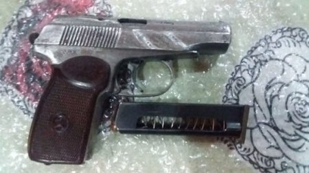 Bakıda silahlı şəxslər həbs edildi - FOTO