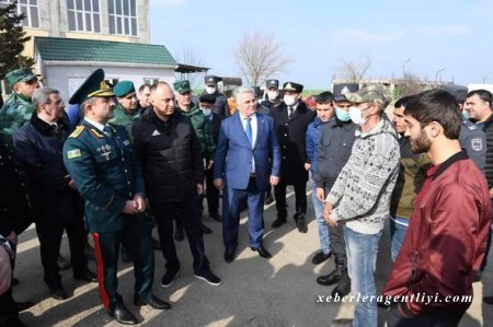 Dövlət rəsmiləri İranla sərhəddə - FOTO