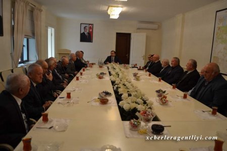Nahid Bağırov ağsaqqallarla görüşüb-FOTOLAR