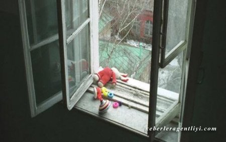 Bakıda autizmli uşaq 6-cı mərtəbədən yıxılıb öldü