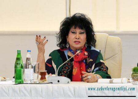 Zeynəb Xanlarovanın konserti təxirə düşdü