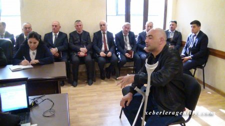 İsmayıllı Rayon İcra Hakimiyyətinin başçısı Nahid Bağırov İcra Hakimiyyətində vətəndaşları qəbul edib.