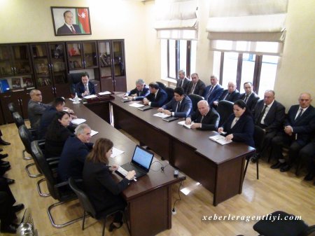 İsmayıllı Rayon İcra Hakimiyyətinin başçısı Nahid Bağırov İcra Hakimiyyətində vətəndaşları qəbul edib.