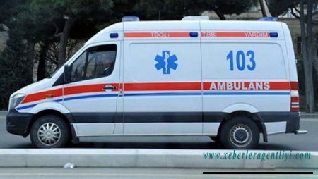 Ağciyər İnstitutunda ölən şəxsi aparan təcili yardım maşını qəzaya düşdü