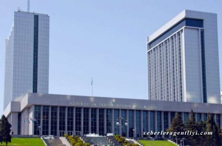 Milli Məclisin plenar iclasları dayandırılıb