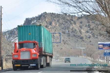 Qarabağa yanacaq və ərzaq daşıyan İran maşınları, 90-cı illərdə olduğu kimi... - TEHRANDAN CAVAB TƏLƏB EDİLMƏLİDİR!