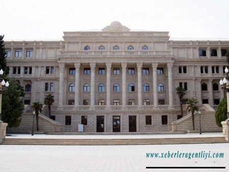2020/ 2021-ci tədris ilində aşağıdakı ixtisaslar üzrə ikinci ali təhsil almaq üçün qəbul elan edir