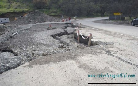 Azərbaycanda yeni təmirdən çıxan yol çökdü - FOTO