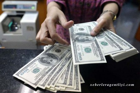Dolların sabaha olan rəsmi məzənnəsi açıqlandı