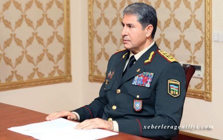 Vilayət Eyvazov generalı təqaüdə göndərdi