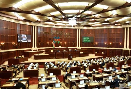 Deputatlar bu gün 6 məsələni müzakirə edəcək