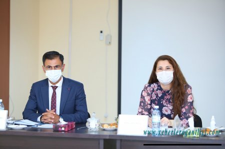Aİİ-də İslamşünaslıq ixtisasına qəbul olunmaq istəyən abituriyentlər üçün müsahibə mərhələsi başlayıb