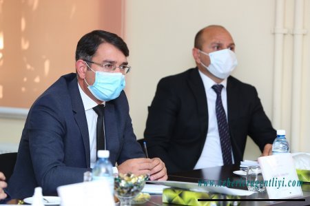 Aİİ-də İslamşünaslıq ixtisasına qəbul olunmaq istəyən abituriyentlər üçün müsahibə mərhələsi başlayıb