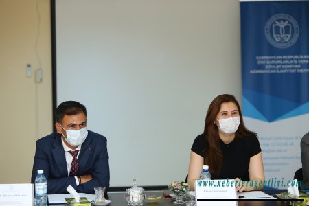 Aİİ-də İslamşünaslıq ixtisasına qəbul olunmaq istəyən abituriyentlər üçün müsahibə mərhələsi başa çatıb
