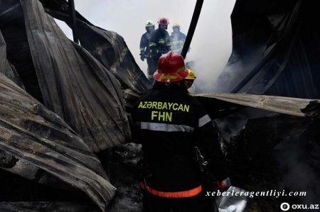 Bakıda mağaza yanaraq külə döndü