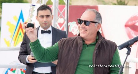 "Qarabağda müharibənin sonunadək hər əsgərə bir bağlama" - rusiyalı biznesmendən aksiya "Qarabağda müharibənin sonunadək hər əsgərə bir bağlama" - rusiyalı biznesmendən aksiya