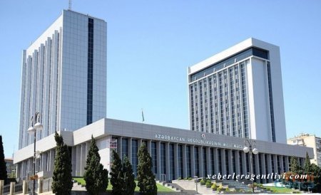 Milli Məclisdə dövlət qulluğuna qəbul qaydalarının sadələşdirilməsi təklif olunub