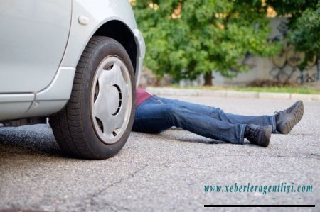 Xalq artistinin qardaşı özünü maşının altına atdı - FOTO