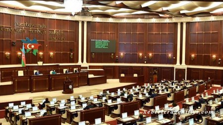 Sabah bir neçə deputat Strasburqa gedir
