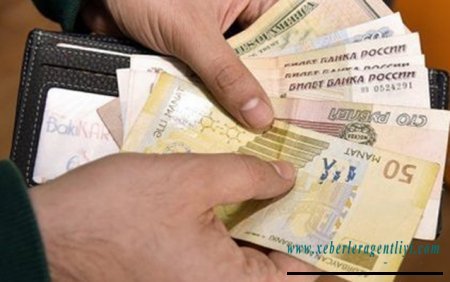 Manat yeni aya necə başladı?
