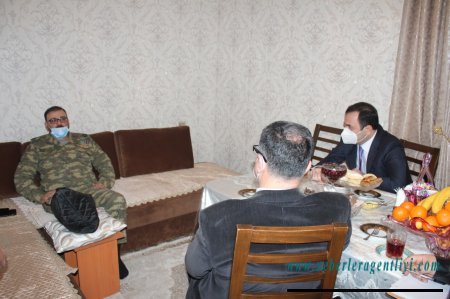 Novruz Aslanov şəhid ailələrini və qaziləri ziyarət etdi