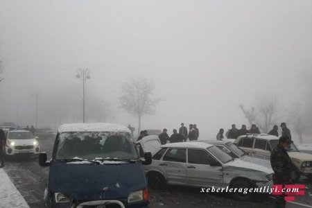 Azərbaycanda DƏHŞƏTLİ QƏZA: 8 avtomobil toqquşdu - FOTOLAR