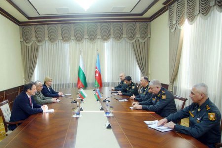 Azərbaycan Ordusunun Baş Qərargah rəisi Bolqarıstan nümayəndə heyəti ilə görüşdü - FOTO
