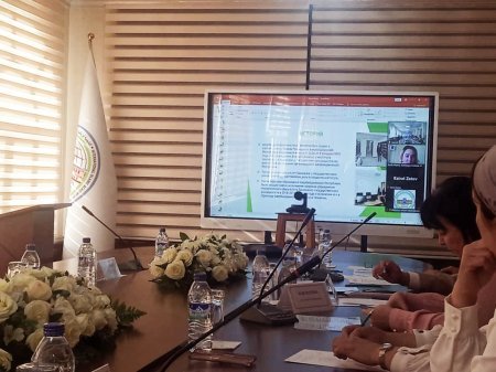 İlahiyyat İnstitutunun şöbə müdiri konfransda məruzə ilə çıxış edib