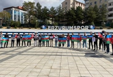 Türkiyədə Ermənistanın törətdiyi son təxribatlara etiraz məqsədilə dinc aksiyalar keçirilib Türkiyədə Ermənistanın törətdiyi son təxribatlara etiraz məqsədilə dinc aksiyalar keçirilib