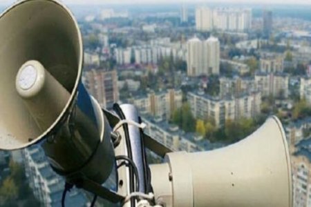 KİV: Ukrayna regionlarının yarı hissəsində həyəcan siqnalı verilib