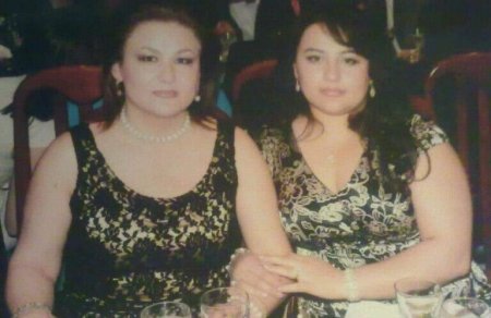 1 milyon manatı dələduzluqla ələ keçirən bacılar məhkəmə qarşısında 