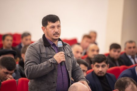 Göyçayda “Narçılıqla bağlı həyata keçirilən işlər və qarşıda duran vəzifələr” mövzusunda müşavirə keçirilib