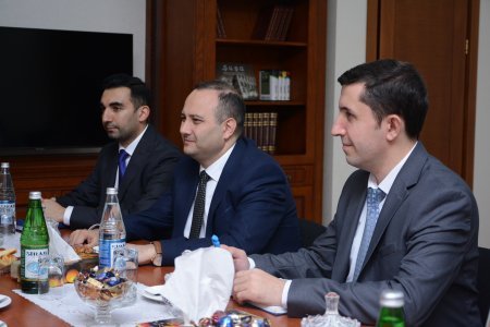 Cenevrə Mənəvi Xidmət Dərnəyinin vitse-prezidenti İlahiyyat İnstitutunda olub