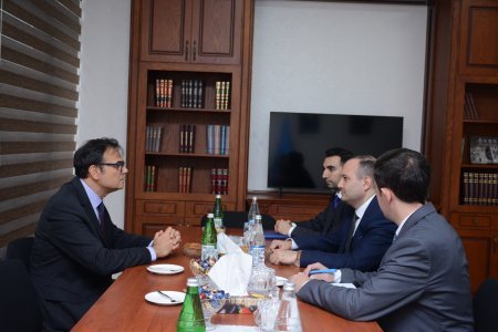 Cenevrə Mənəvi Xidmət Dərnəyinin vitse-prezidenti İlahiyyat İnstitutunda olub