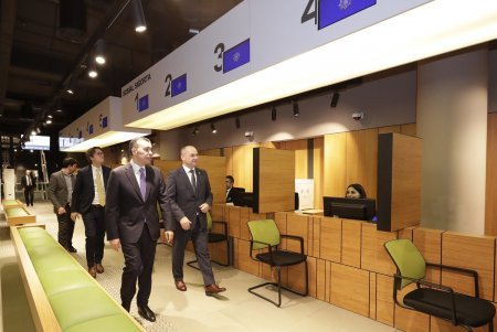 Moldova Baş nazirinin müavini DOST mərkəzində olub