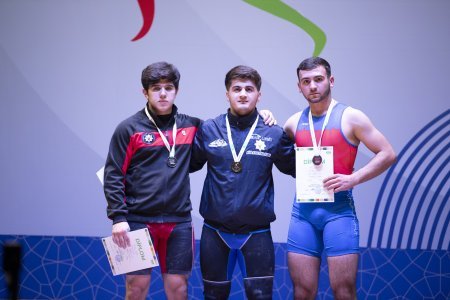 Füqan Əliyev Kubokda qələbəni bayram etdi