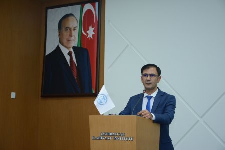 Azərbaycan İlahiyyat İnstitutunda (Aİİ) rəhbərlik, müəllim və əməkdaşların iştirakı ilə ilin yekunlarına həsr olunmuş tədbir keçirilib