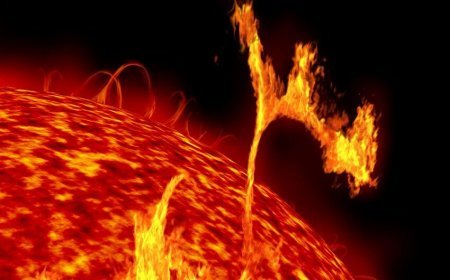 Günəşdə güclü partlayış baş verdi