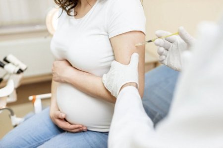 Həkim-infeksionist: “Qrip virusu hamilə qadınlarda ağırlaşma riski yarada bilər” - AÇIQLAMA