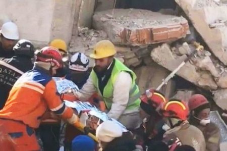 Türkiyədə zəlzələdə ölənlərin sayı AÇIQLANDI