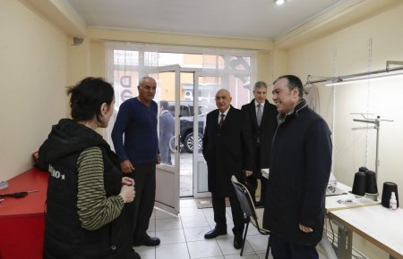 Qusarda müharibə veteranının atası və müharibə veteranı üçün  yaradılmış təsərrüfatlara baxış keçirilib