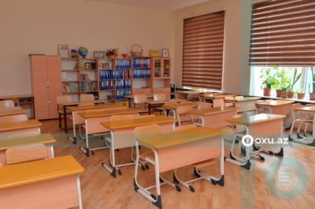 Şagird dərsə gecikdiyi üçün döşəmə sildi, tualet xəbərdarlığı edildi
