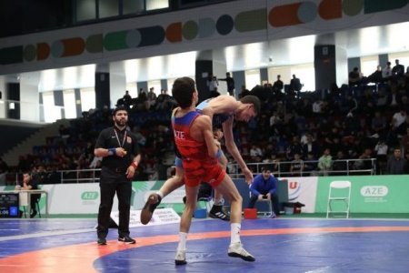 Güləş üzrə yeniyetmələr arasında Azərbaycan çempionatına yekun vuruldu