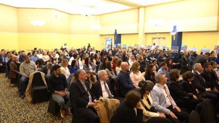 Torontoda Azərbaycan Evi açılıb, Azərbaycan icması ilə görüş keçirilib