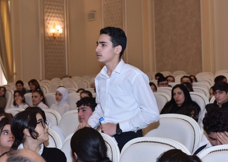 Azərbaycan İlahiyyat İnstitutunun fəaliyyəti barədə Sumqayıt məktəbliləri məlumatlandırılıb